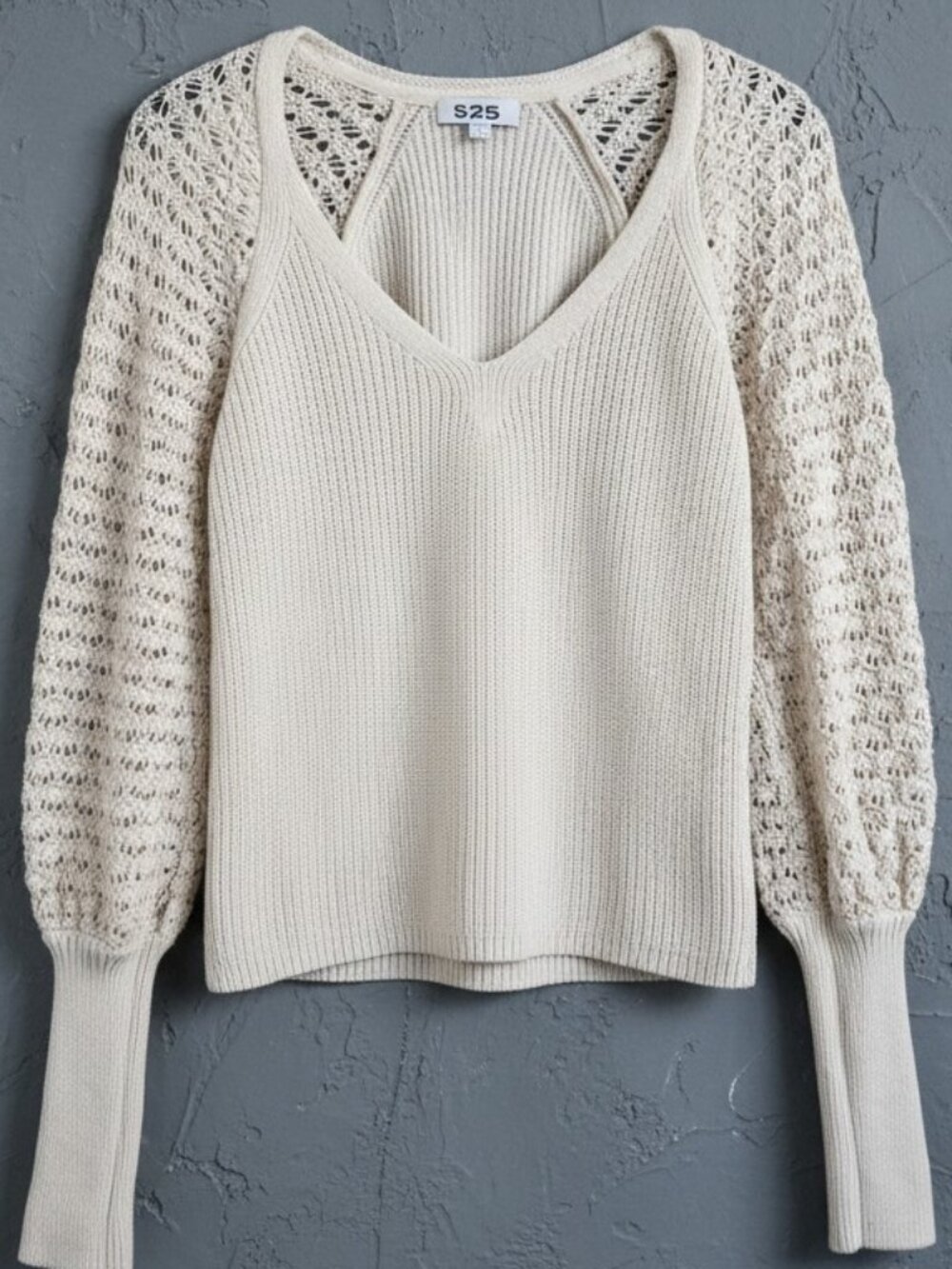 525 America Off White Knit V-Neck Sweater S Fall Chic